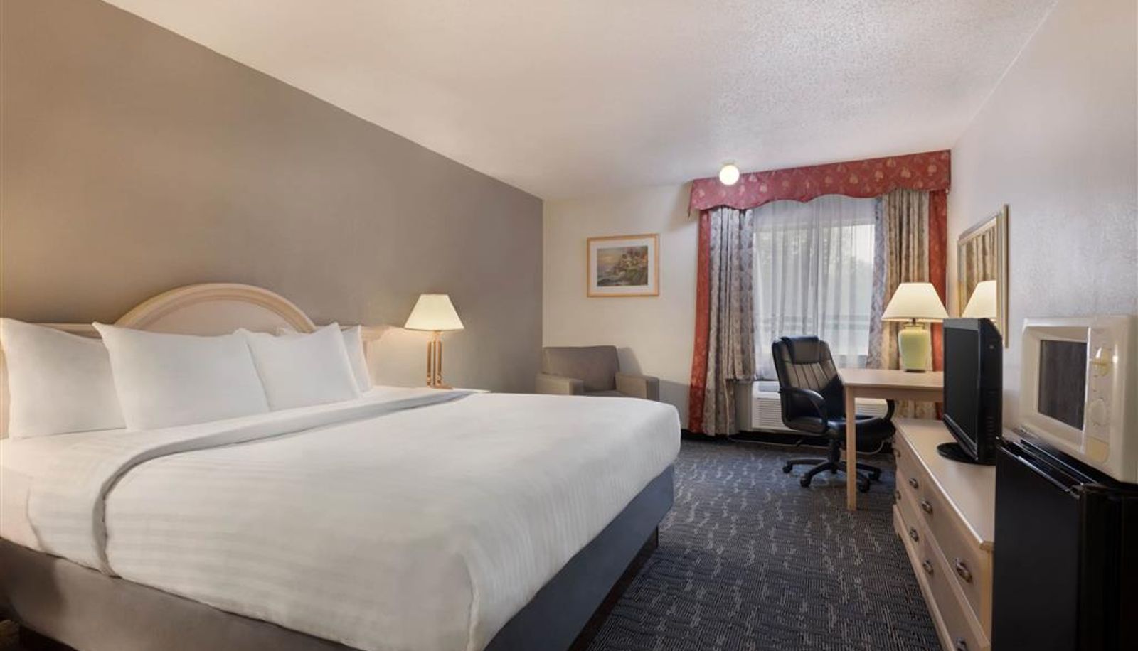 Zimmer - Baymont by Wyndham Des Moines North