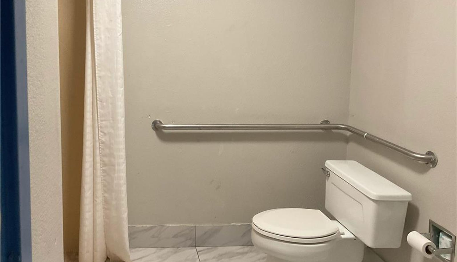 Room - LA  I12 Motel 6 Baton Rouge East