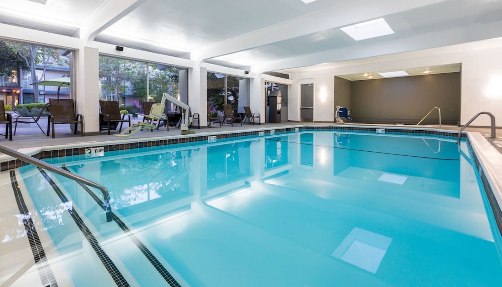 Pool - Holiday Inn DUBLIN-PLEASANTON by IHG