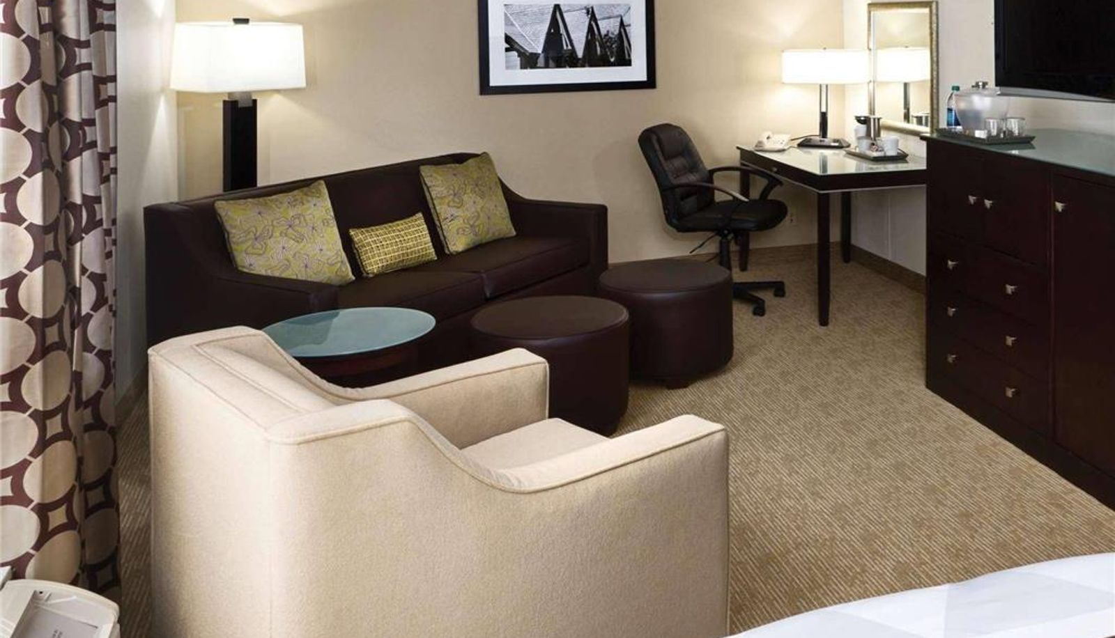 Room - Radisson Hotel Bismarck