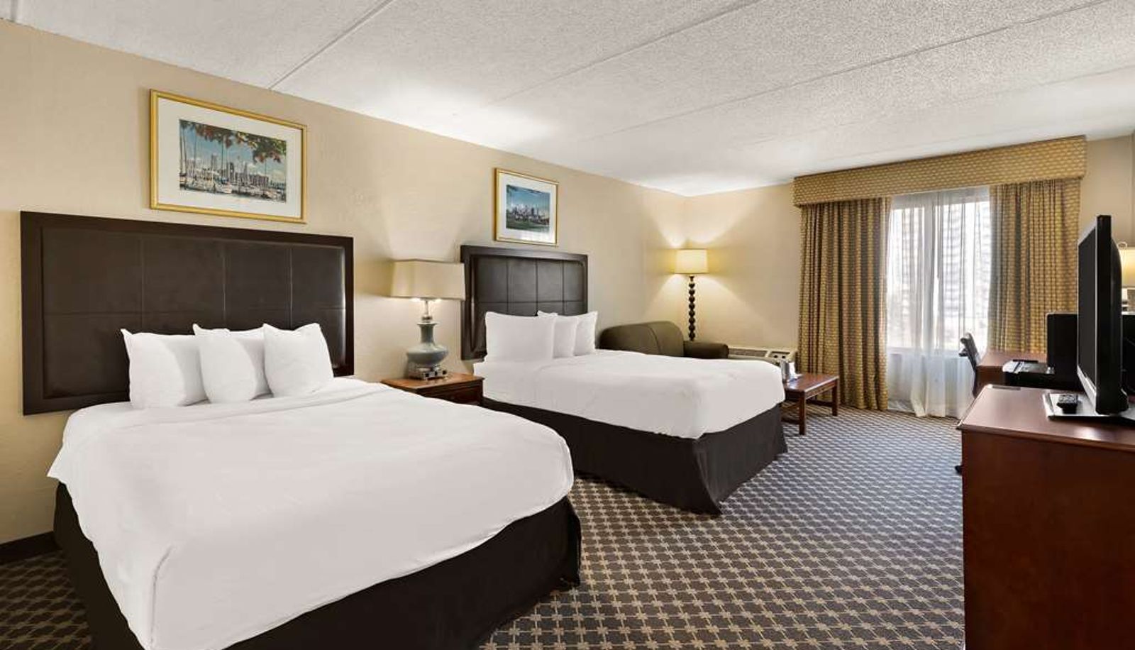Vierbettzimmer - Holiday Inn CLEVELAND AIRPORT WEST by IHG