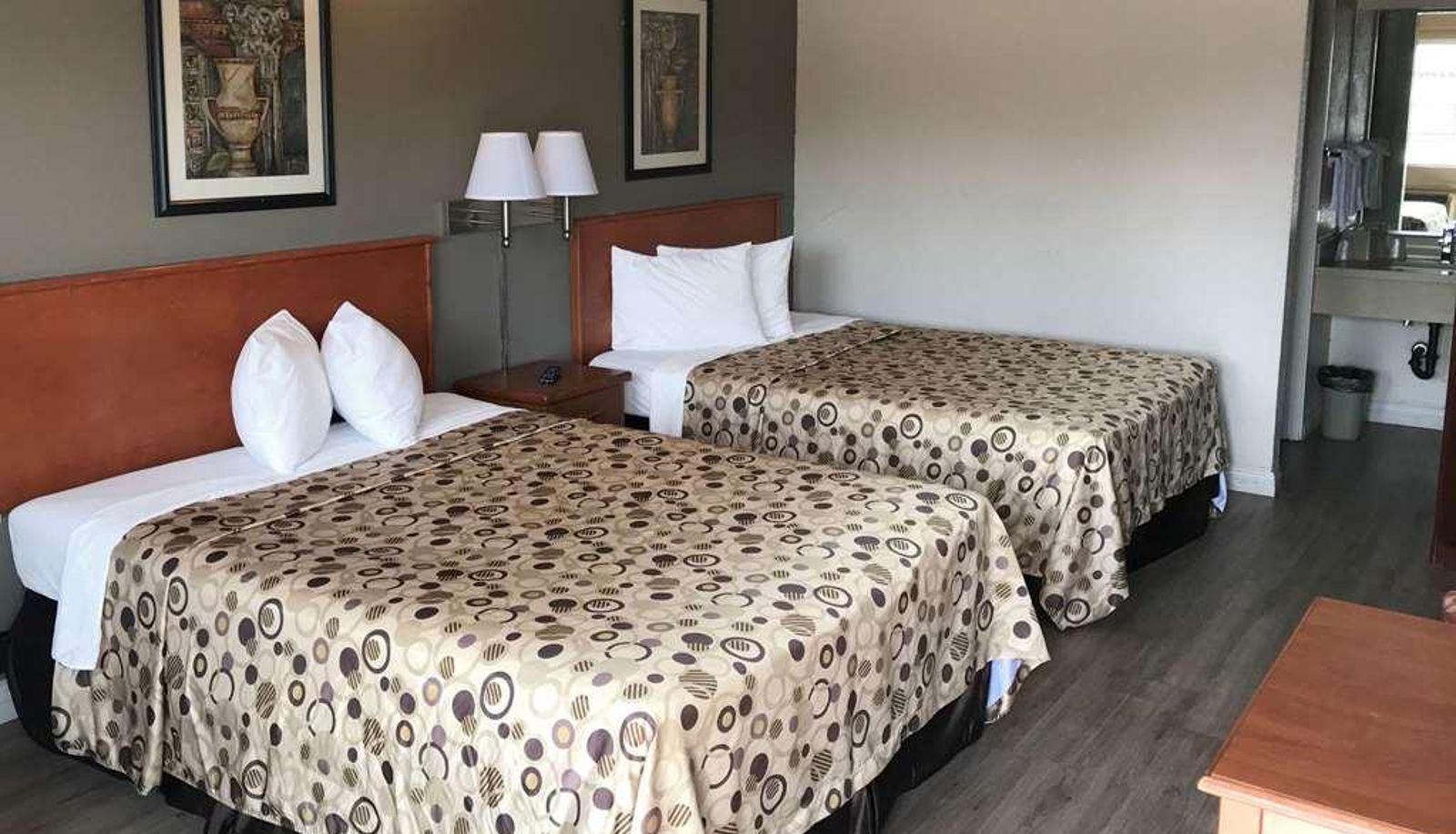 Chambre quadruple - RODEWAY INN ONTARIO MILLS MALL