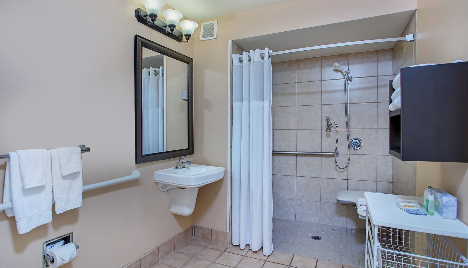 Zimmer - Staybridge Suites CHATTANOOGA DWTN - CONV CTNR by IHG