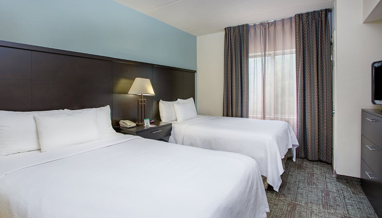 Zimmer - Staybridge Suites CHATTANOOGA DWTN - CONV CTNR by IHG