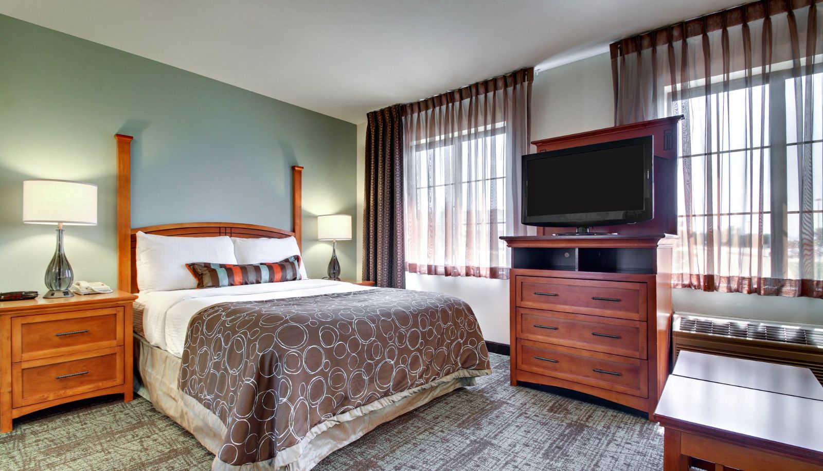 Zimmer - Staybridge Suites MADISON-EAST by IHG