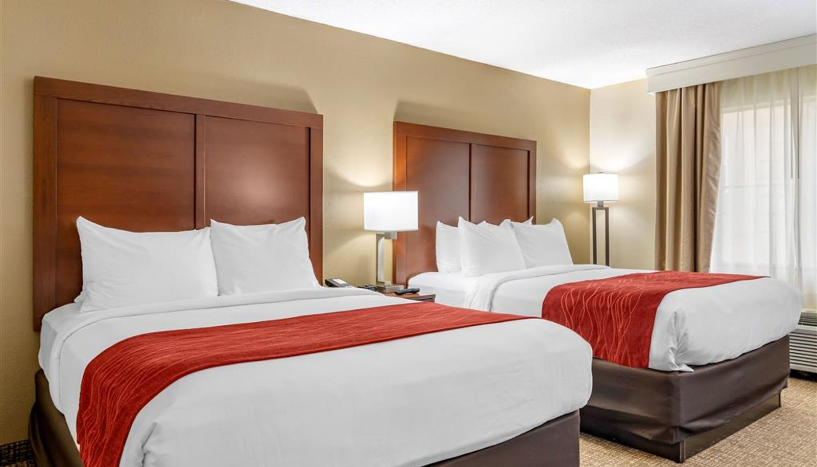 Zimmer - Comfort Inn & Suites Macon North I-75