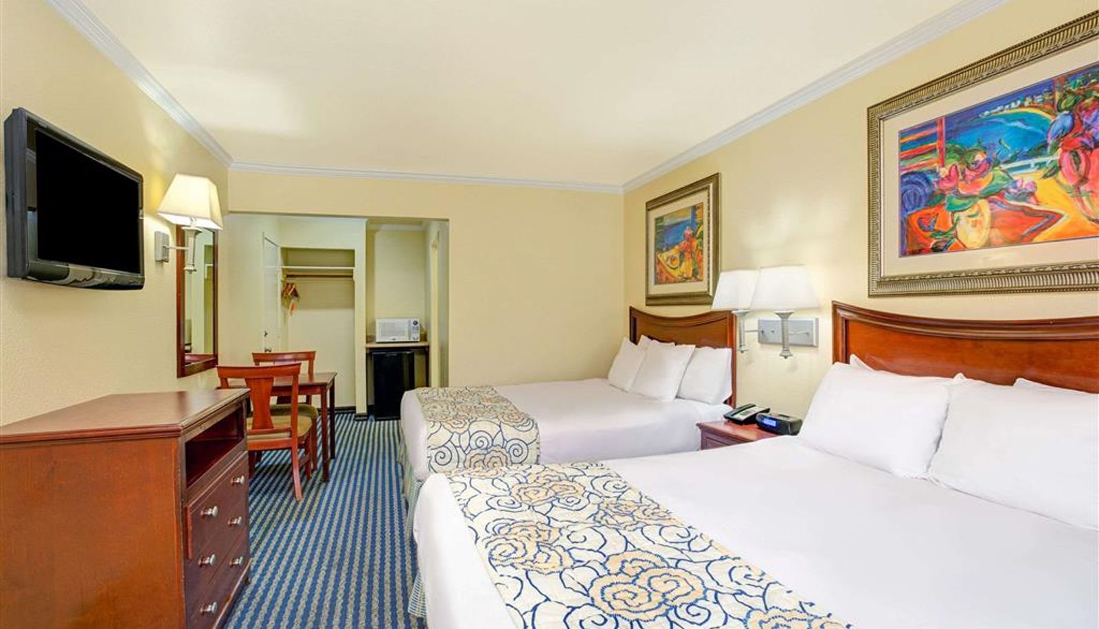 Room - Super 8 by Wyndham Santa Cruz Beach