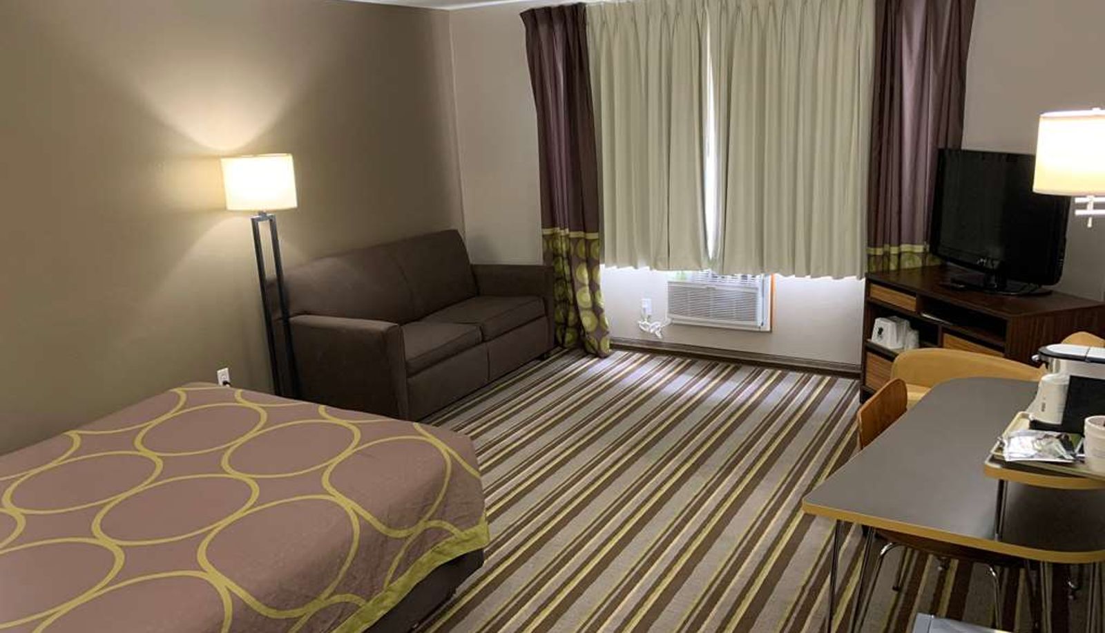 Room - Super 8 by Wyndham Durango