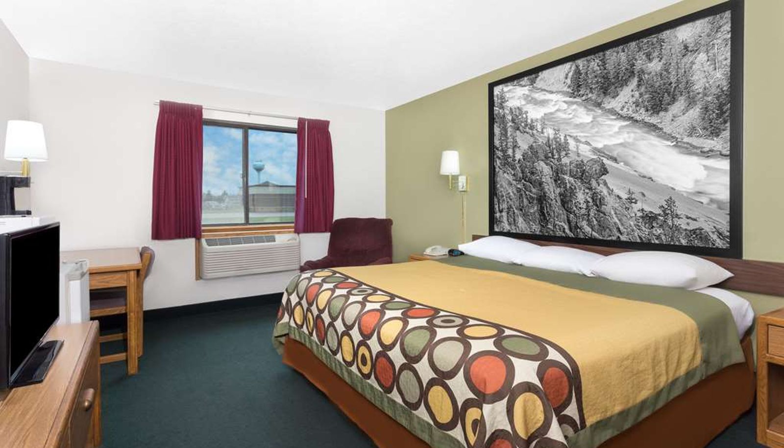 Room - Super 8 by Wyndham Antigo