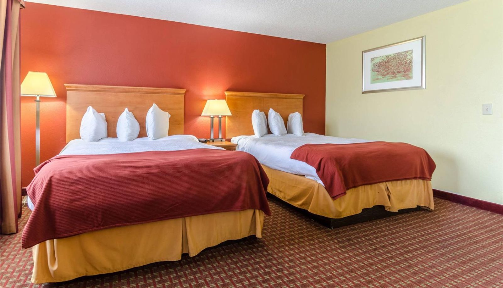 Zimmer - Rodeway Inn & Suites Jacksonville near Camp Lejeune