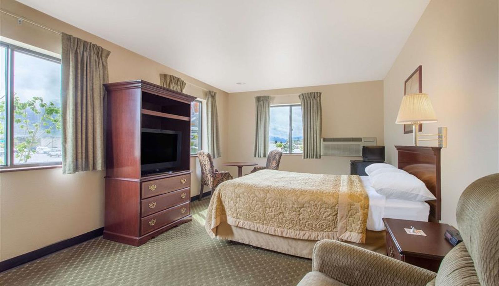 Room - Super 8 by Wyndham Butte MT