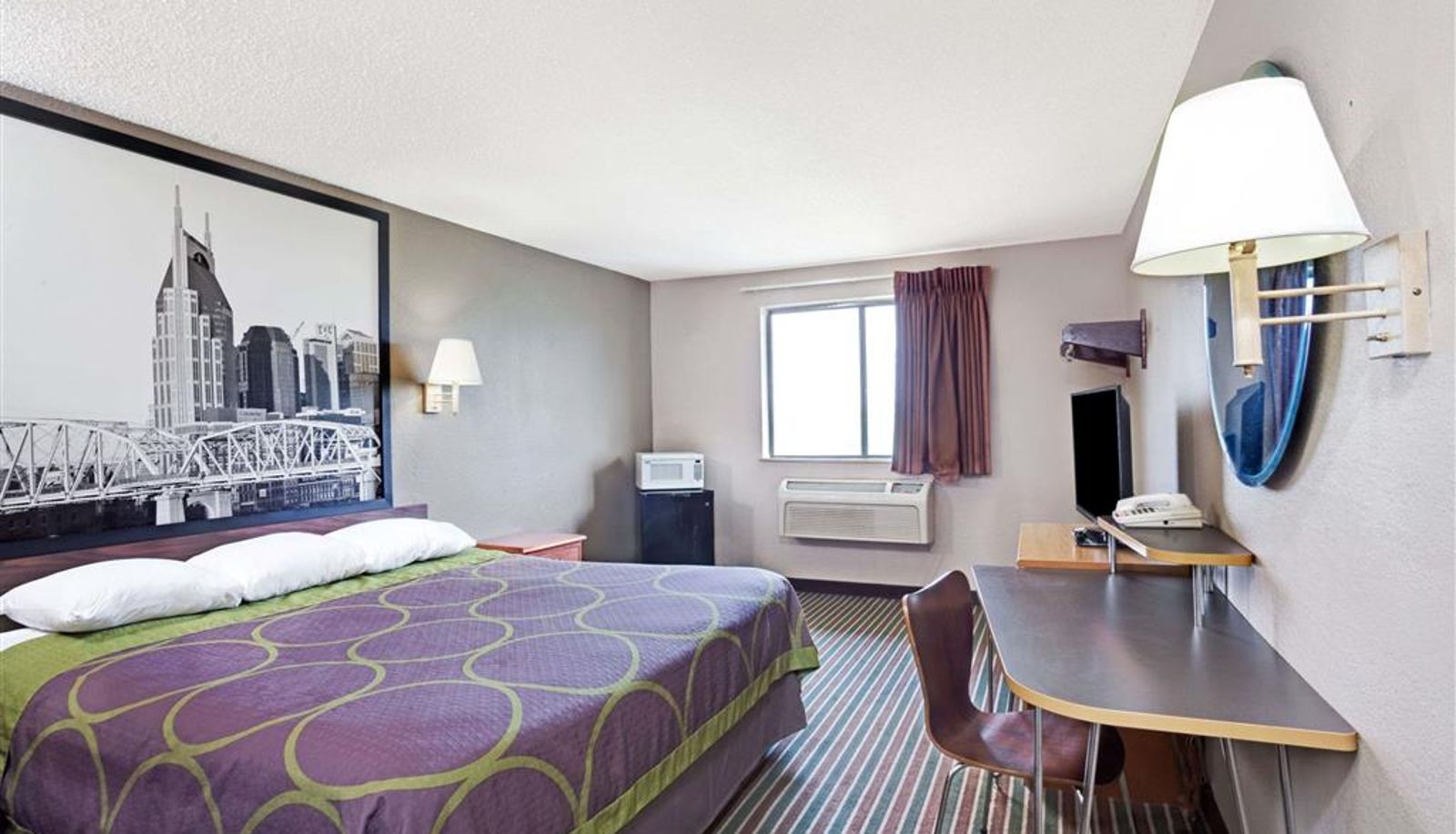 Kamer - Super 8 by Wyndham Nashville/ Dntn/ Opryland Area
