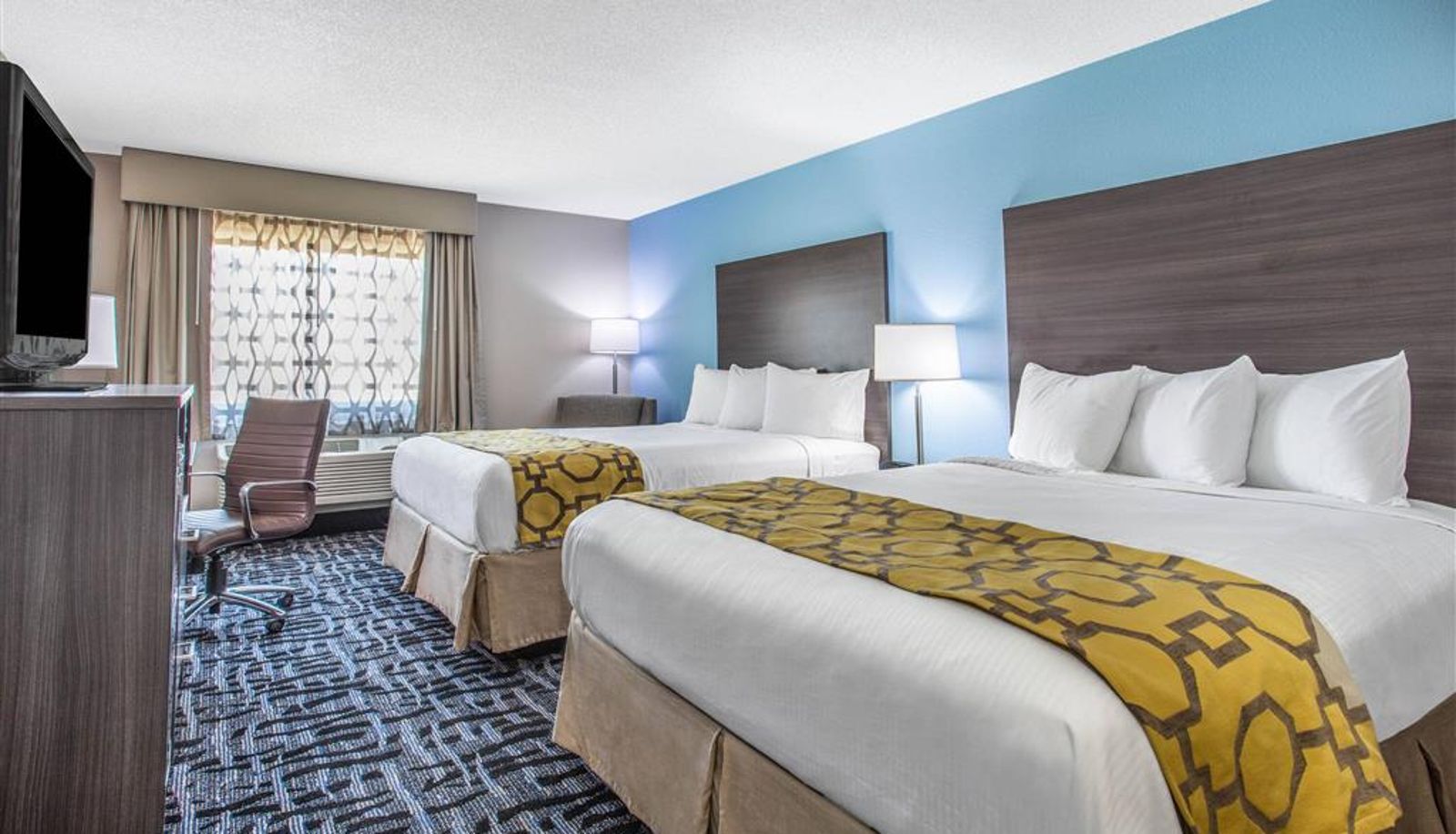 Room - Baymont by Wyndham Joliet