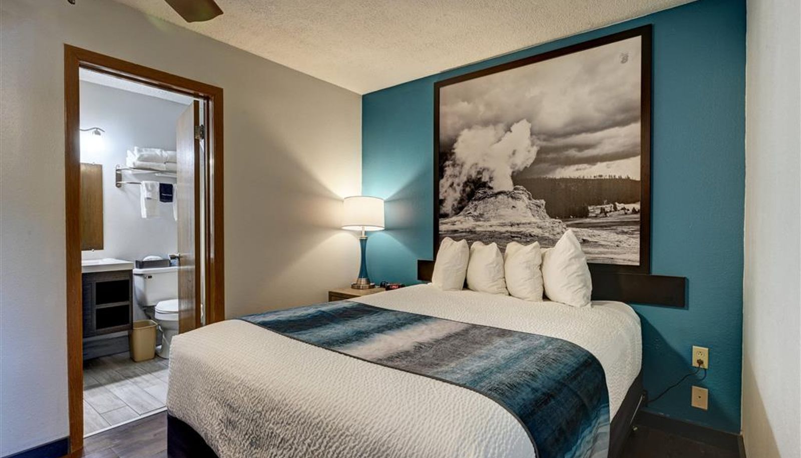Zimmer - Super 8 by Wyndham Gardiner/Yellowstone Park Area