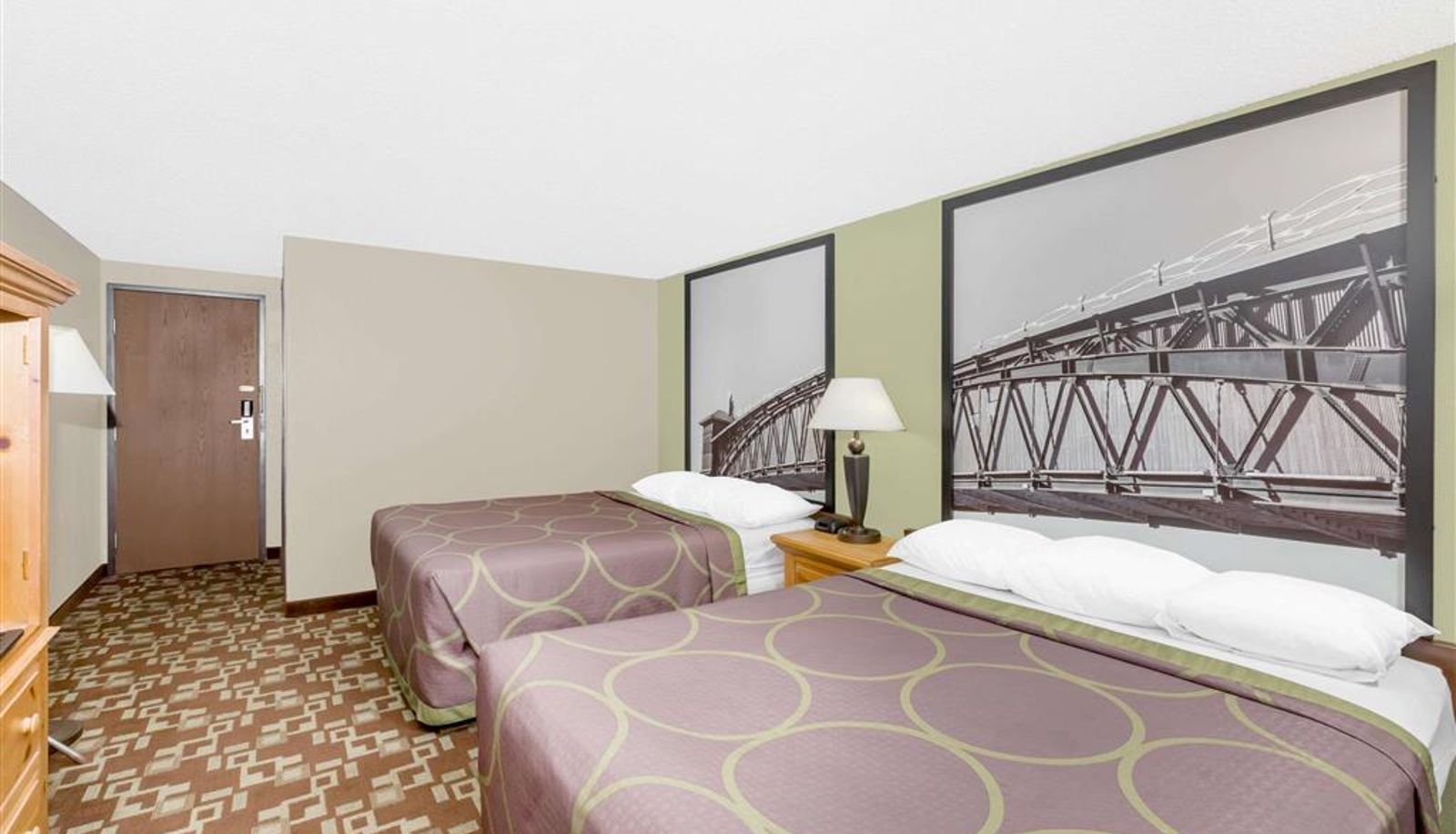Zimmer - Super 8 by Wyndham Kearney