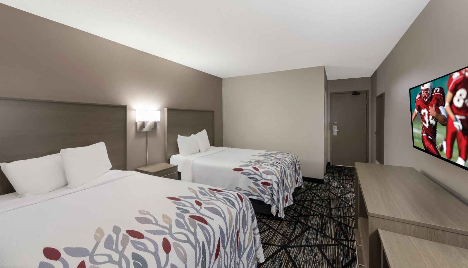 Room - Red Roof Inn Mansfield