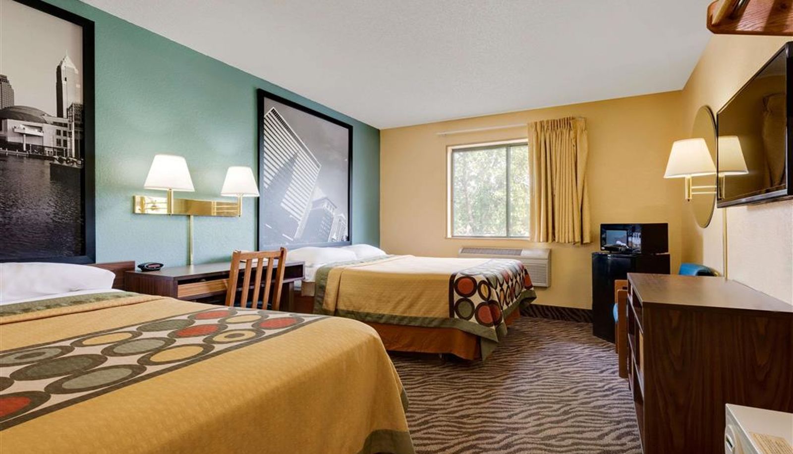 Room - Super 8 by Wyndham Mentor/Cleveland Area