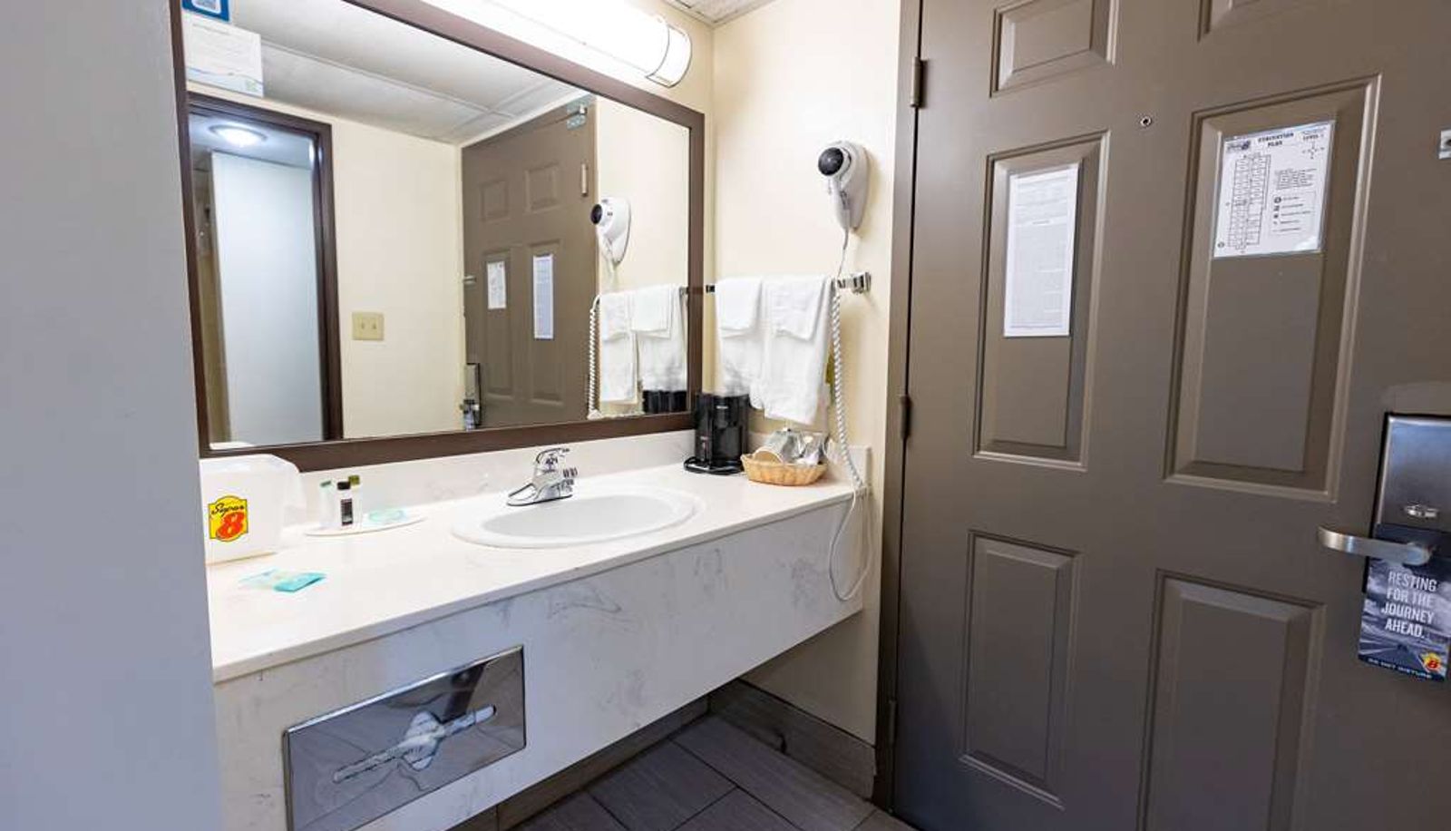 Zimmer - Super 8 by Wyndham Branson/Andy Williams Theatre