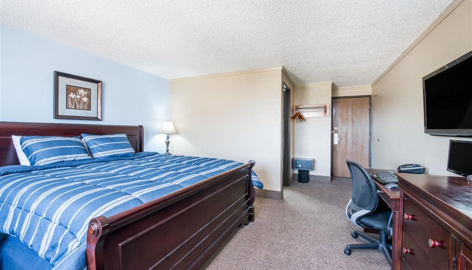 Room - Super 8 by Wyndham Bismarck