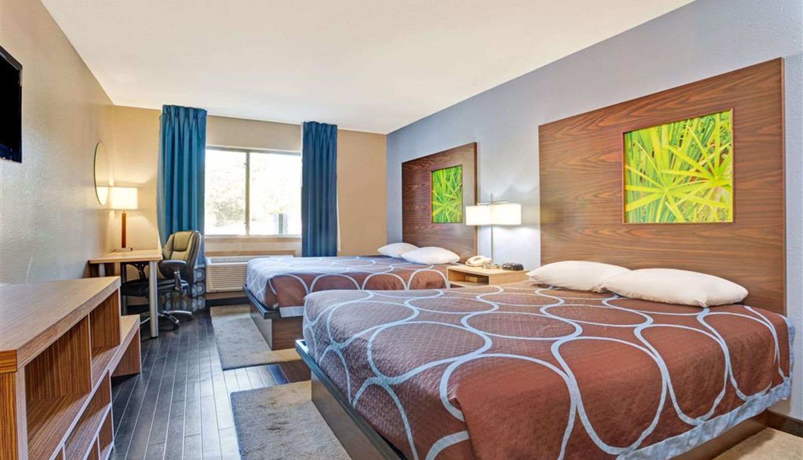 Zimmer - Super 8 by Wyndham Louisville Airport