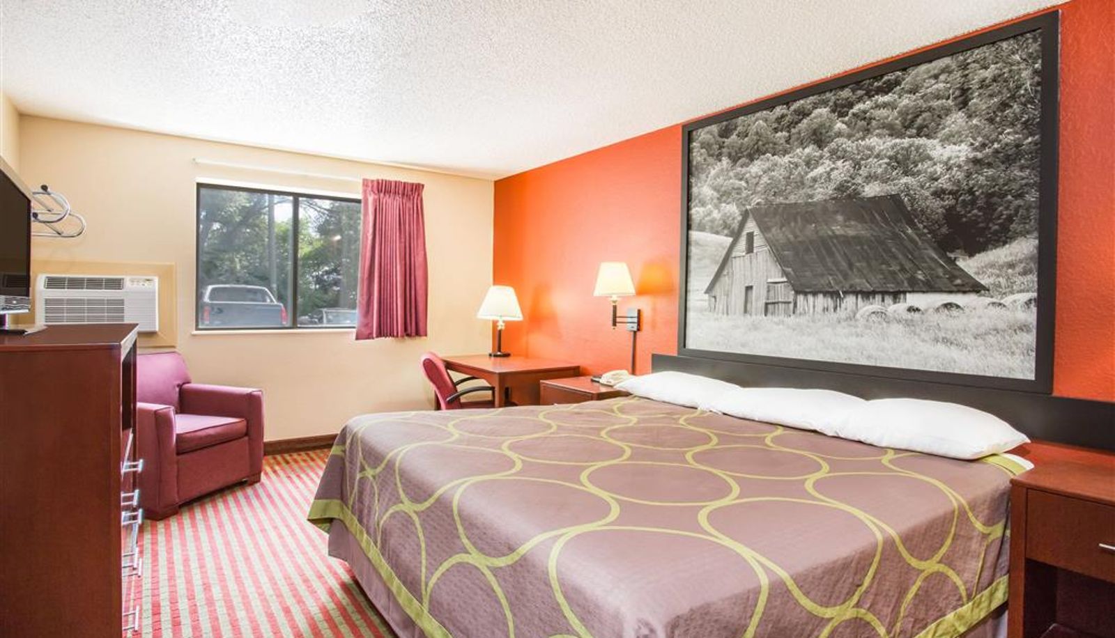 Room - Super 8 by Wyndham Harrisonburg