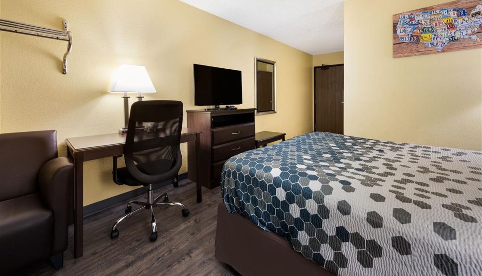 Zimmer - Econo Lodge Spotsylvania Town Center