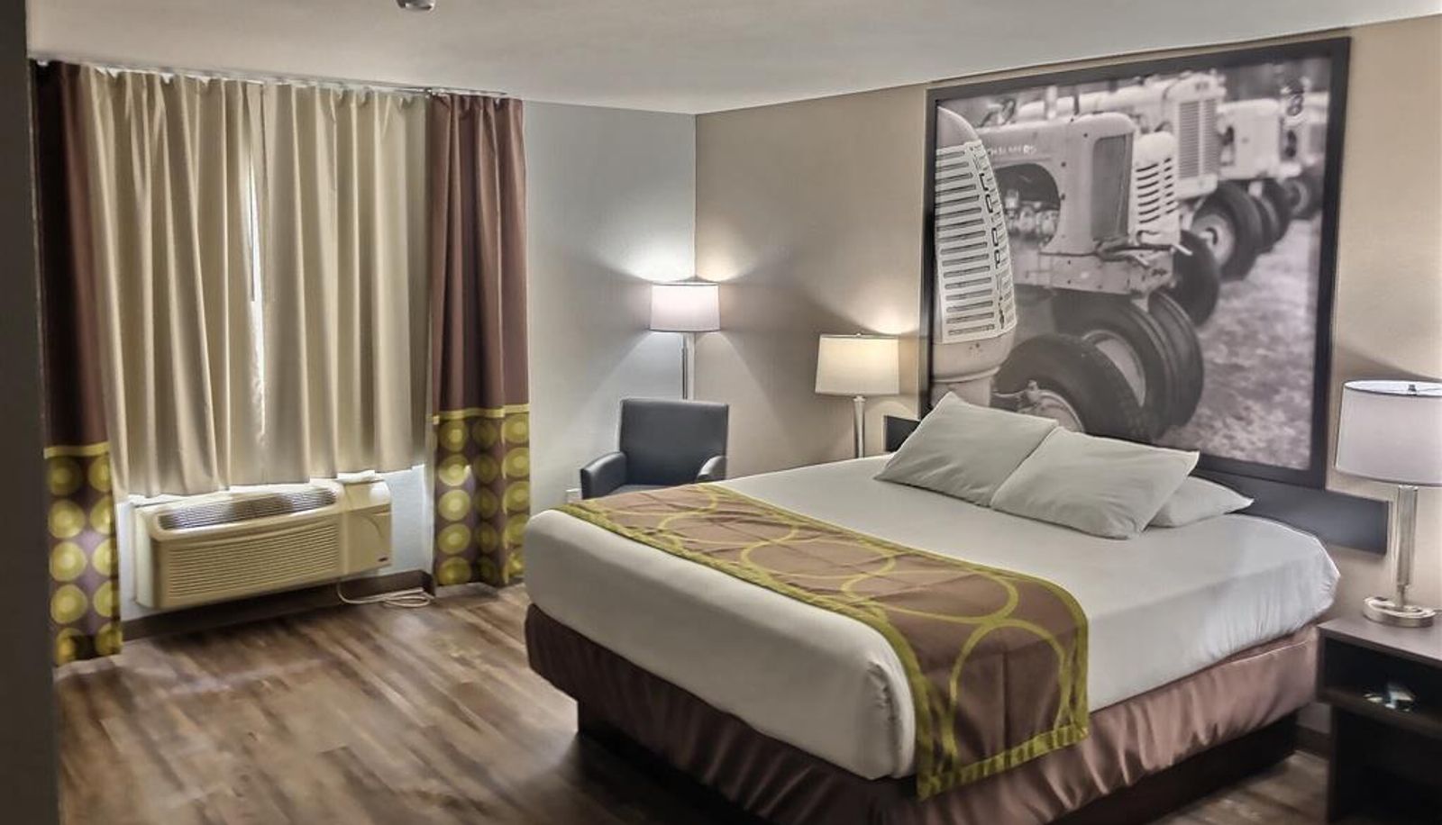 Room - Super 8 by Wyndham Georgetown