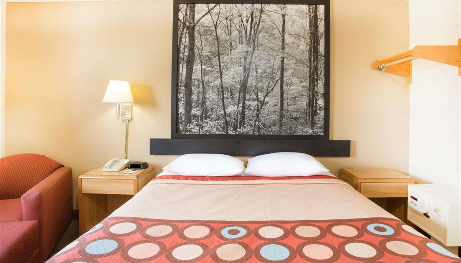 Room - Super 8 by Wyndham Lexington VA