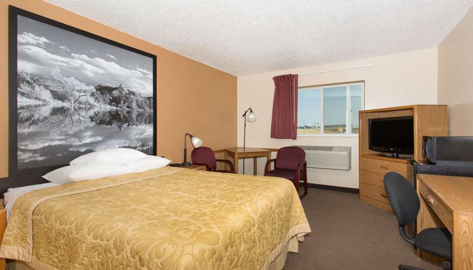 Suite - Super 8 by Wyndham Ogallala