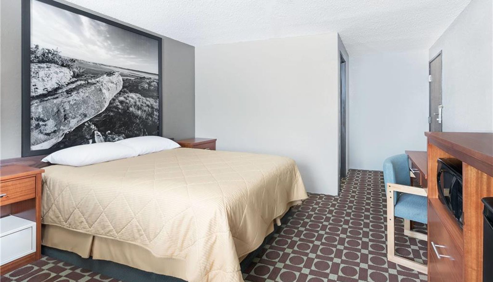 Room - Super 8 by Wyndham Miles City