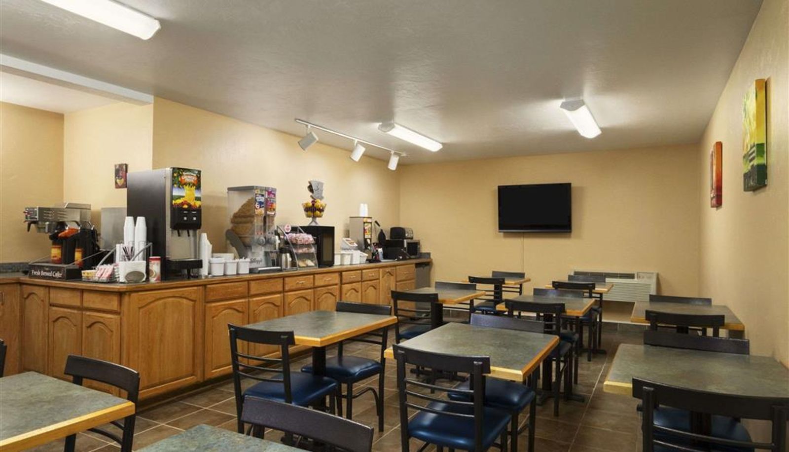 Restaurant - Super 8 by Wyndham Kennewick