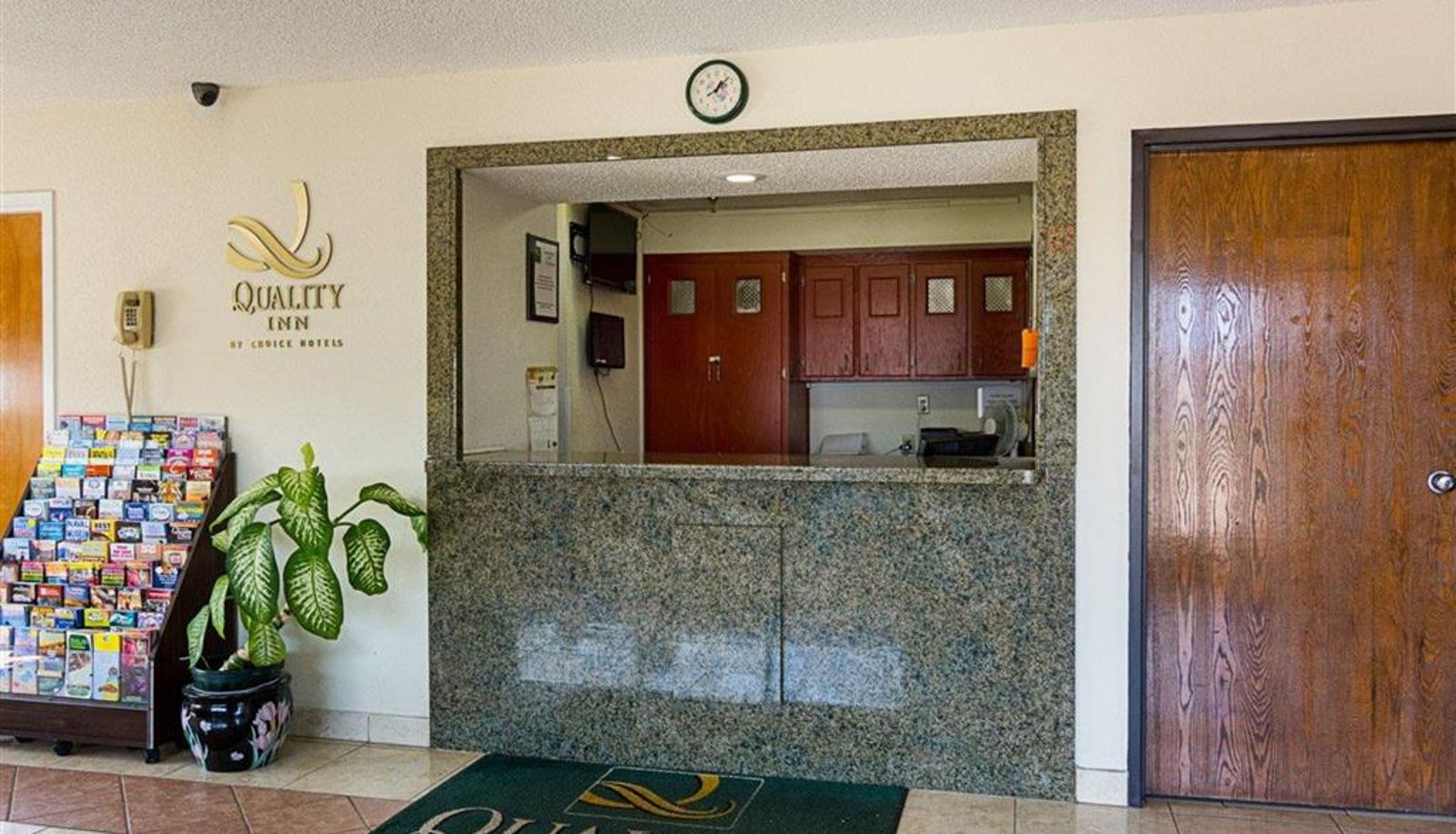 Lobby - Quality Inn Chesapeake - Greenbrier