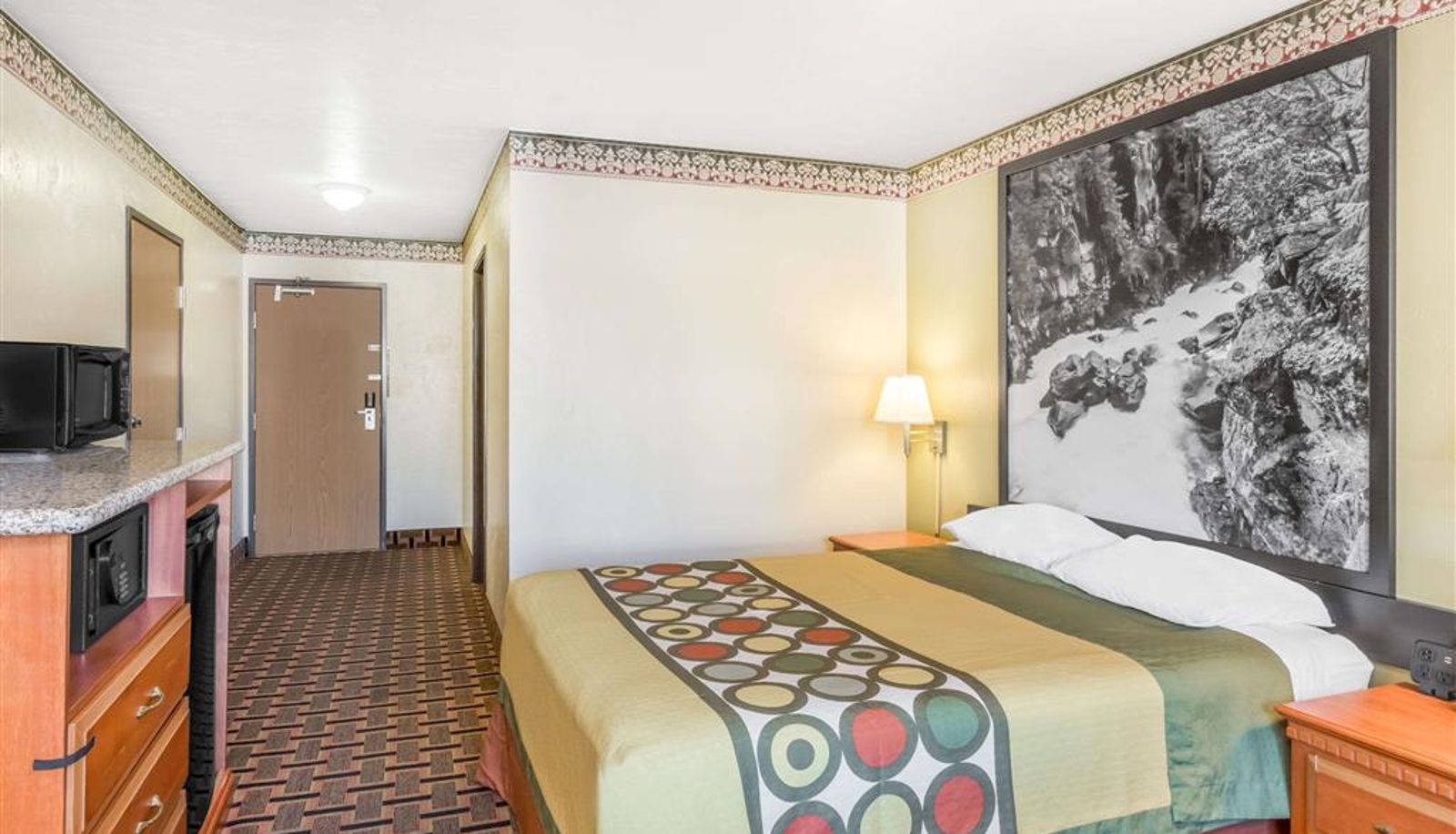Zimmer - Super 8 by Wyndham Grants Pass
