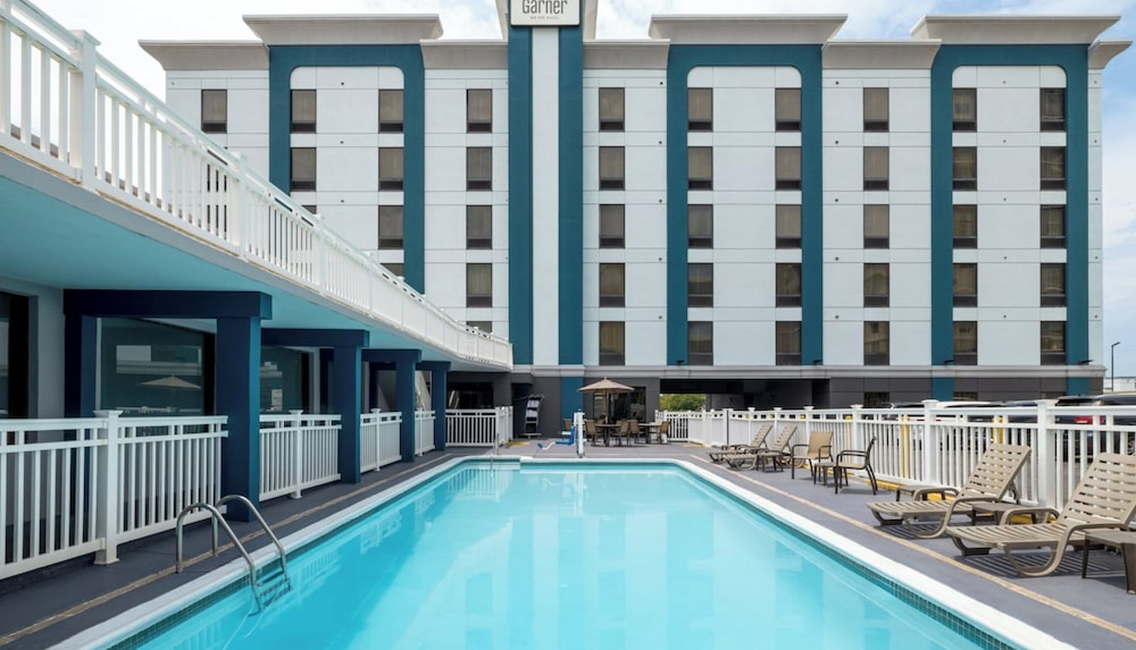Piscina - Garner Hotel VIRGINIA BEACH NORTH by IHG