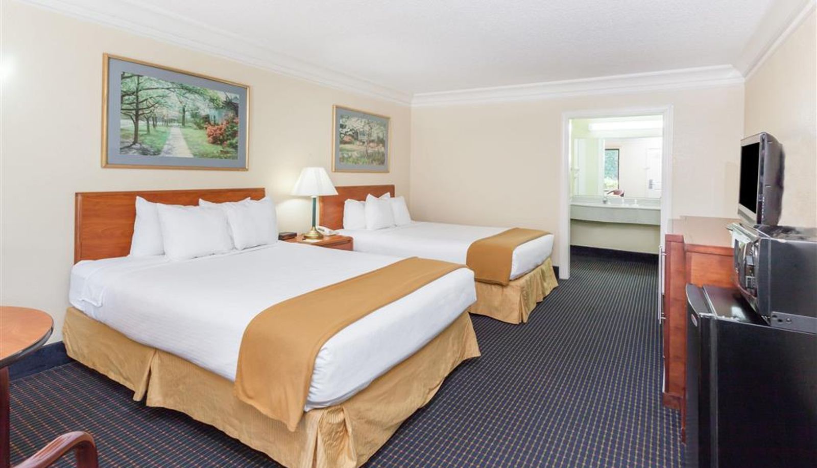 Zimmer - Super 8 by Wyndham Dalton/Convention Center Area