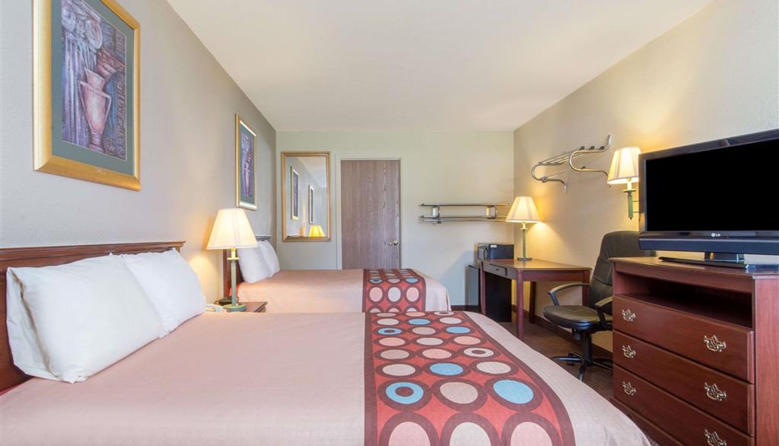 Camera - Super 8 by Wyndham Centerville-Richmond