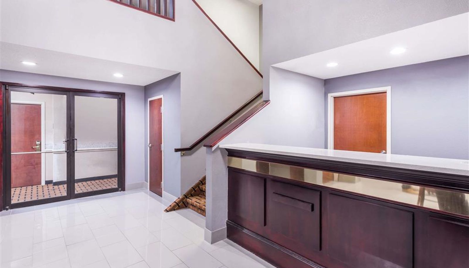 Hall - Super 8 by Wyndham Greer/Spartanburg Area
