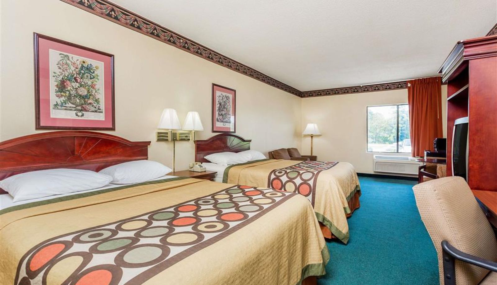 Room - Super 8 by Wyndham Piedmont Greenville Area