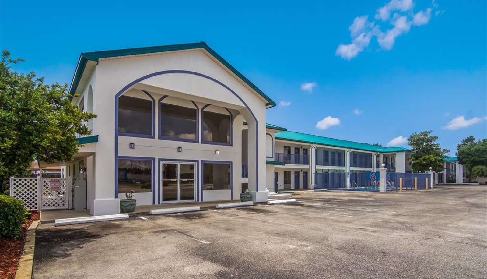 Außenansicht - Motel 6 Pensacola-NAS