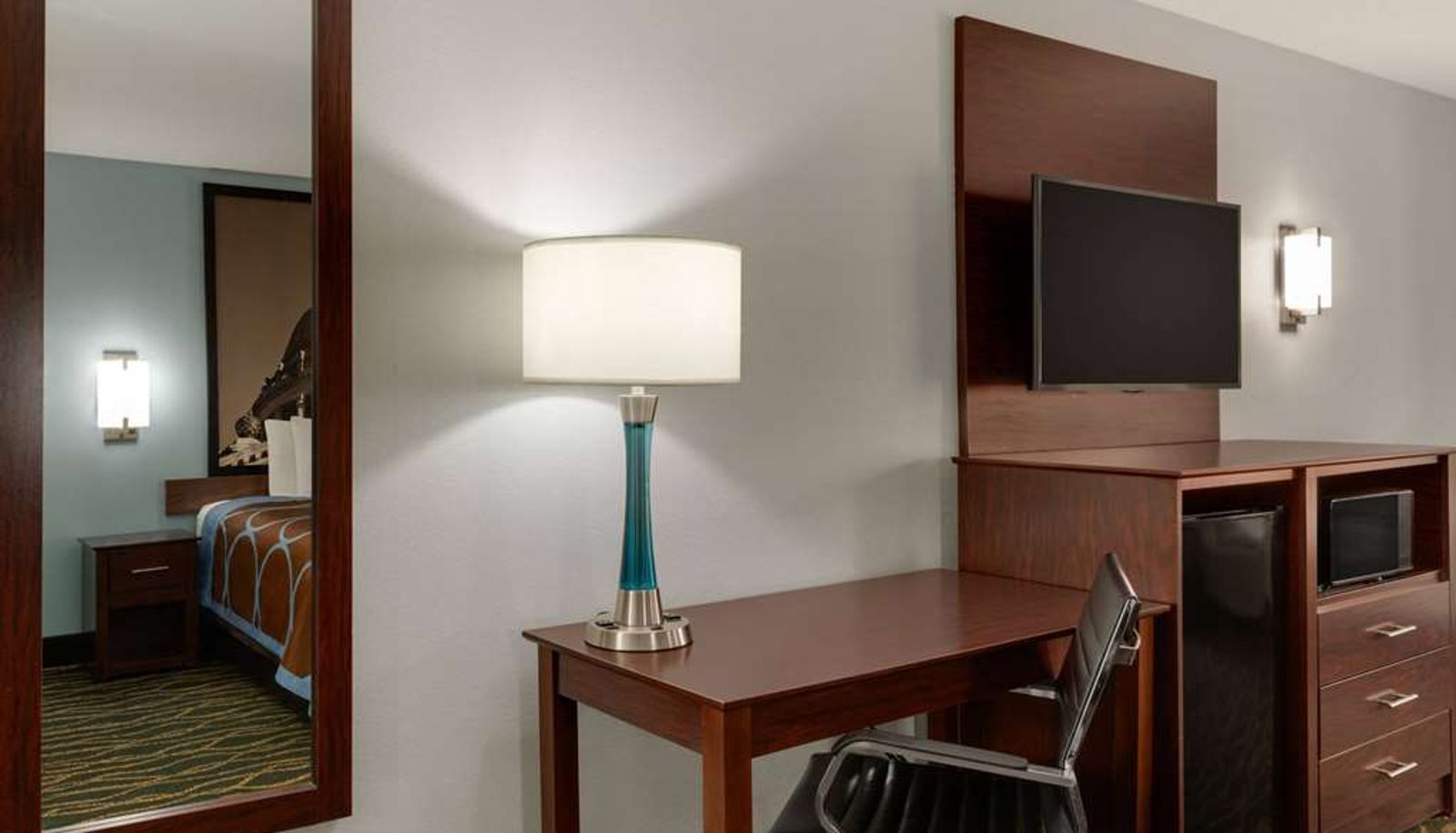 Room - Super 8 by Wyndham Pearl/Jackson/East