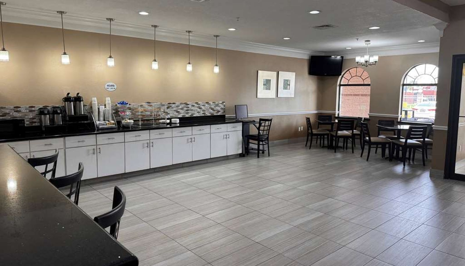 Room - Super 8 by Wyndham Galveston