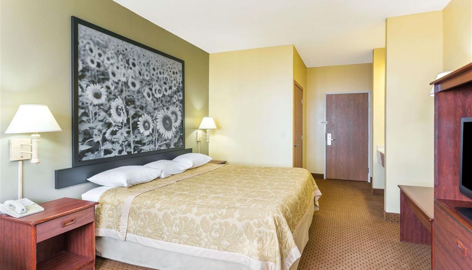 Room - Super 8 by Wyndham Osage