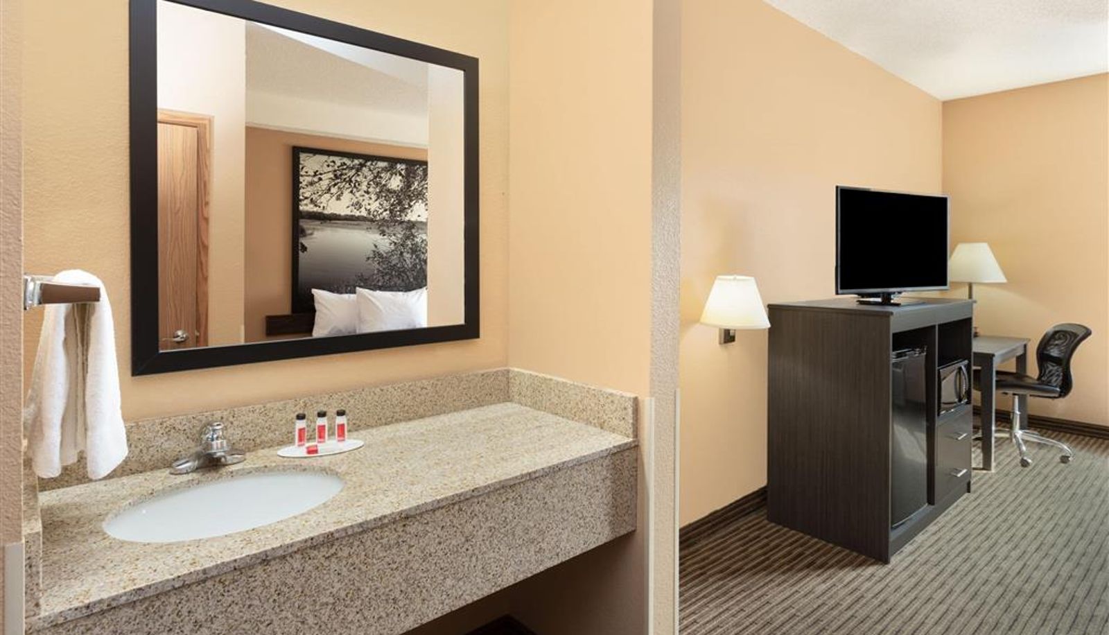 Zimmer - Super 8 by Wyndham Fort Dodge IA