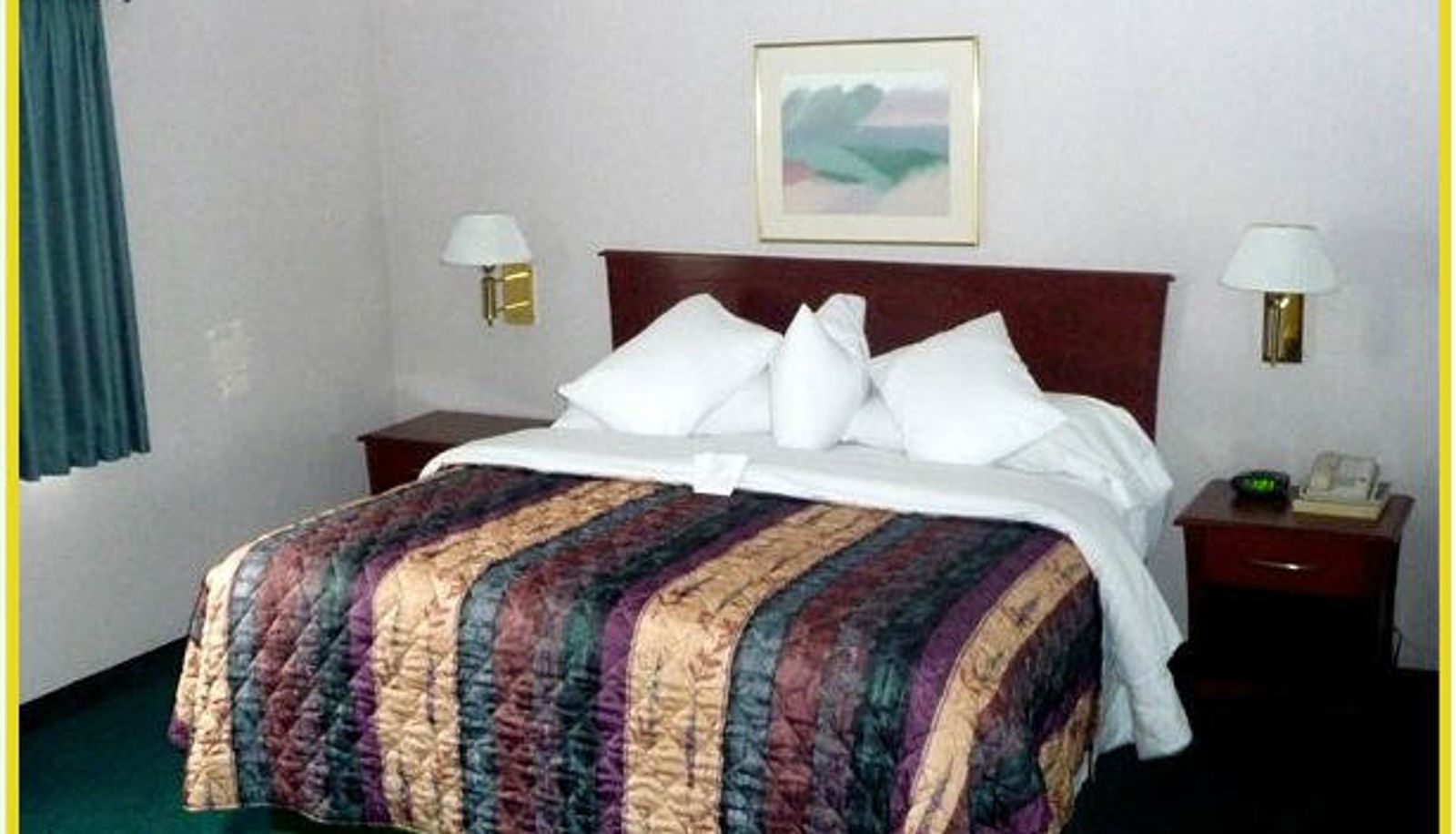 Room - Americas Best Value Inn Phoenix Medford