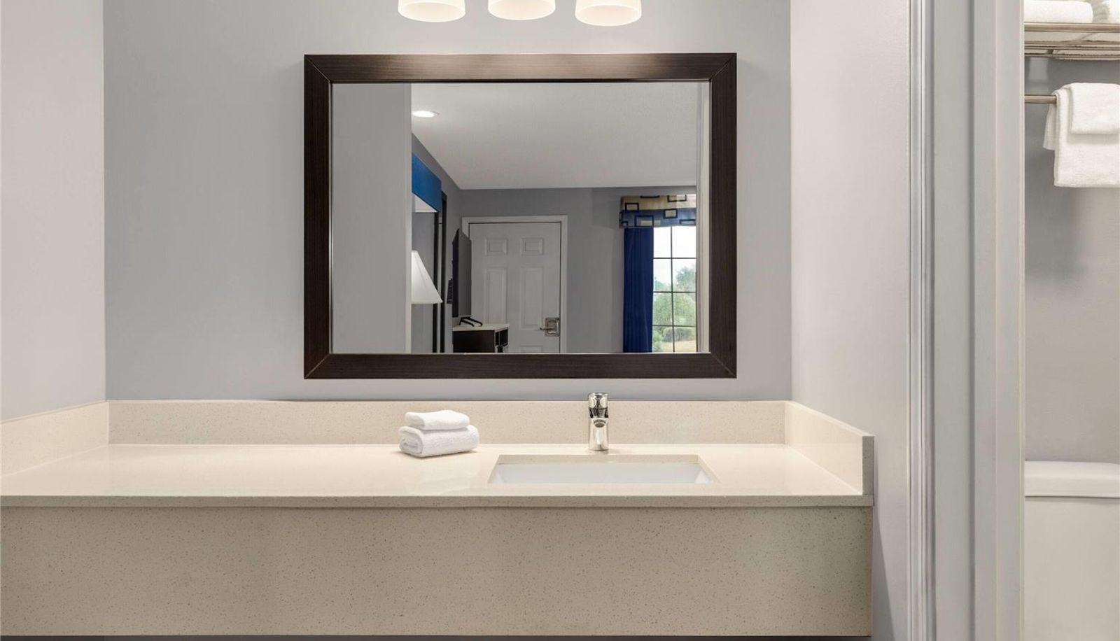Zimmer - Baymont by Wyndham Albany at Albany Mall
