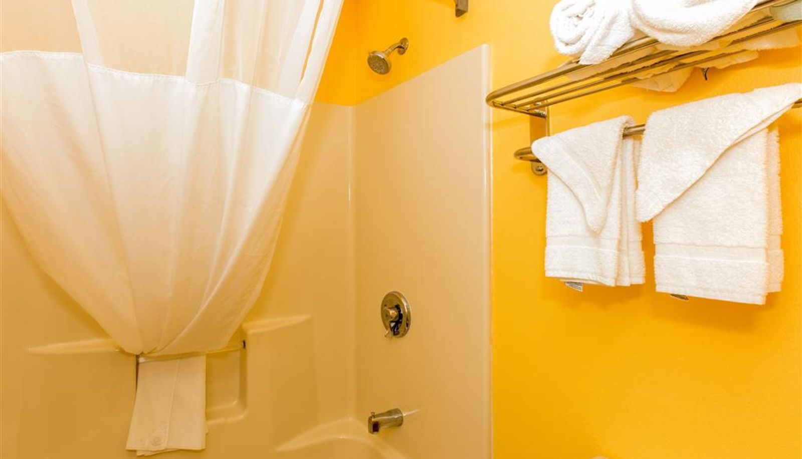 Camera - Quality Inn Albertville US 431