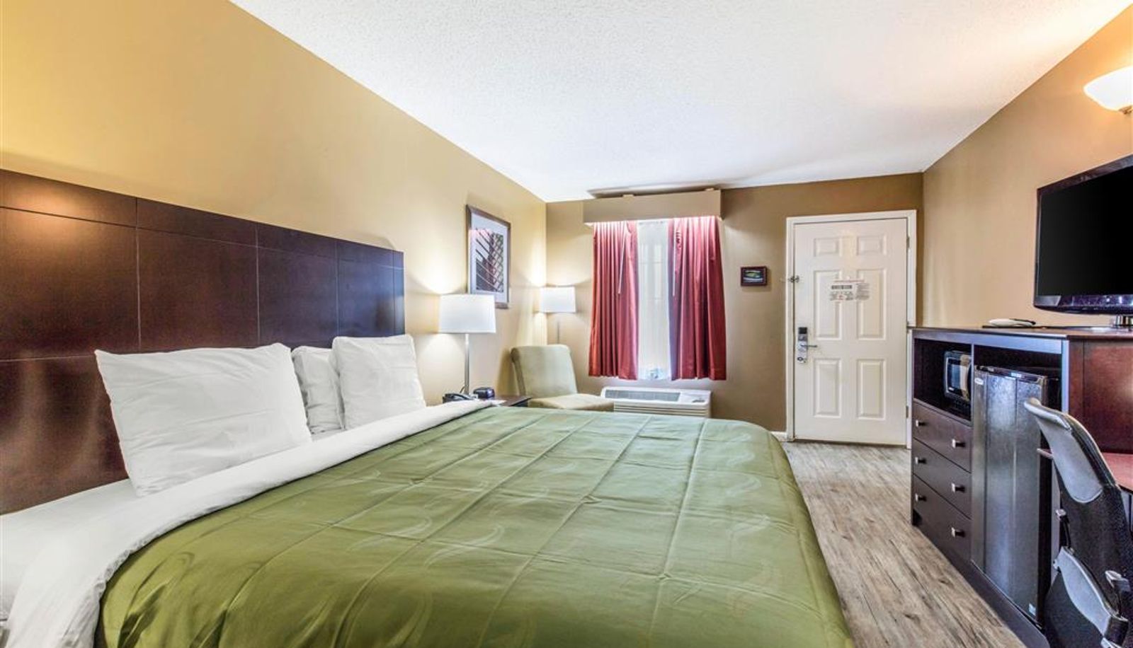 Room - Quality Inn Bessemer I-20 exit 108