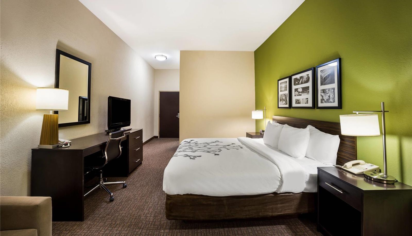 Camera - Sleep Inn & Suites Valdosta Mall Area