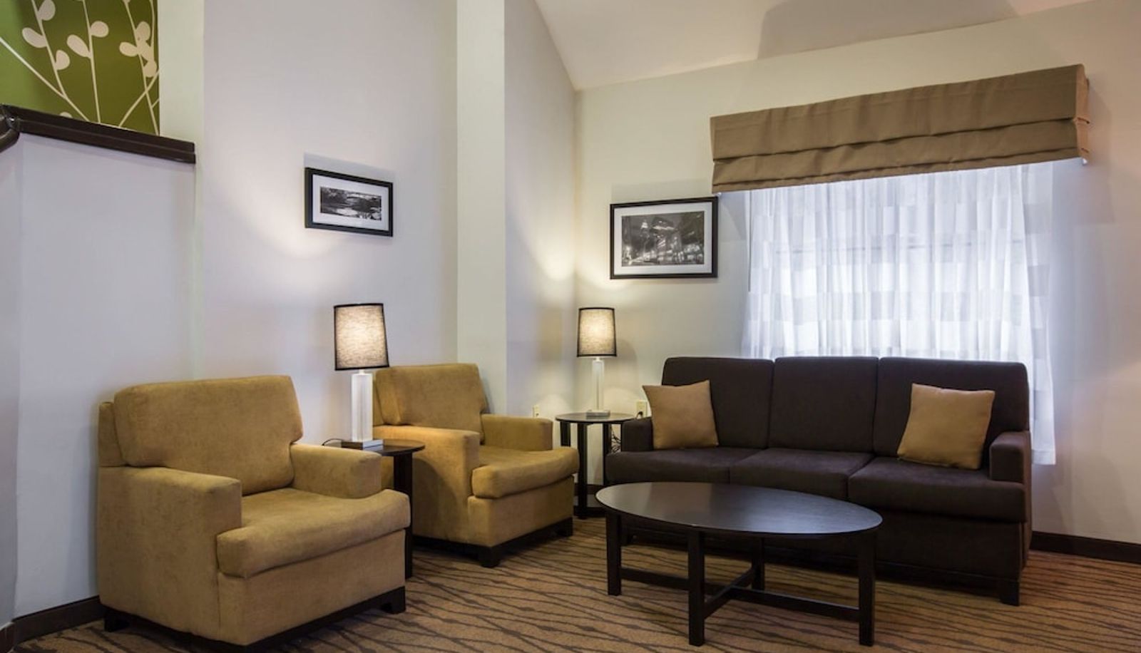 Hall - SLEEP INN AIRPORT