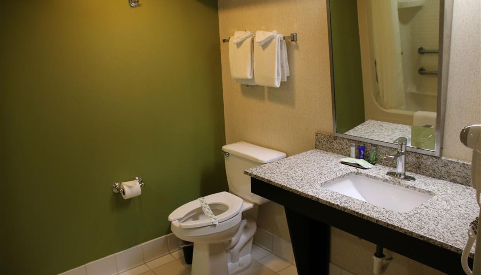 Camera - Sleep Inn near Great Lakes Naval Base